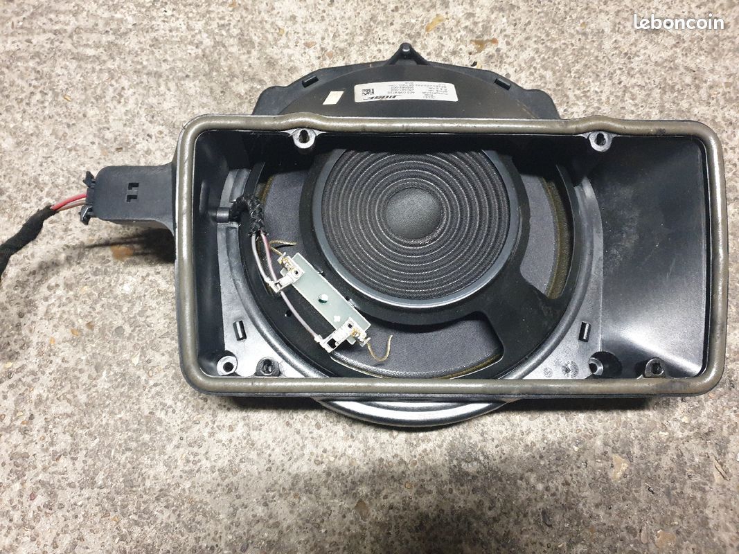 Haut parleur Audi A4 B7 (image 3)