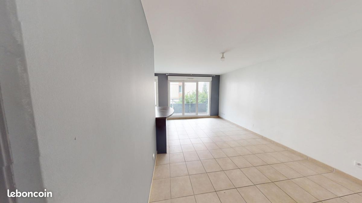 Appartement a louer vaulx-en-velin - 3 pièce(s) - 60 m2 - Surfyn