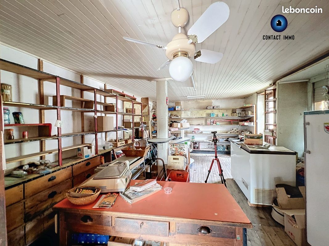Maison de ville 9 pièces 198 m² - Chartrier-Ferrière 19600 (image principale 4)