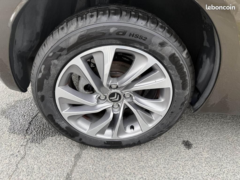 DS DS4 1.6 e-HDi FAP - 115 So Chic clim + Radar AR (image 24)