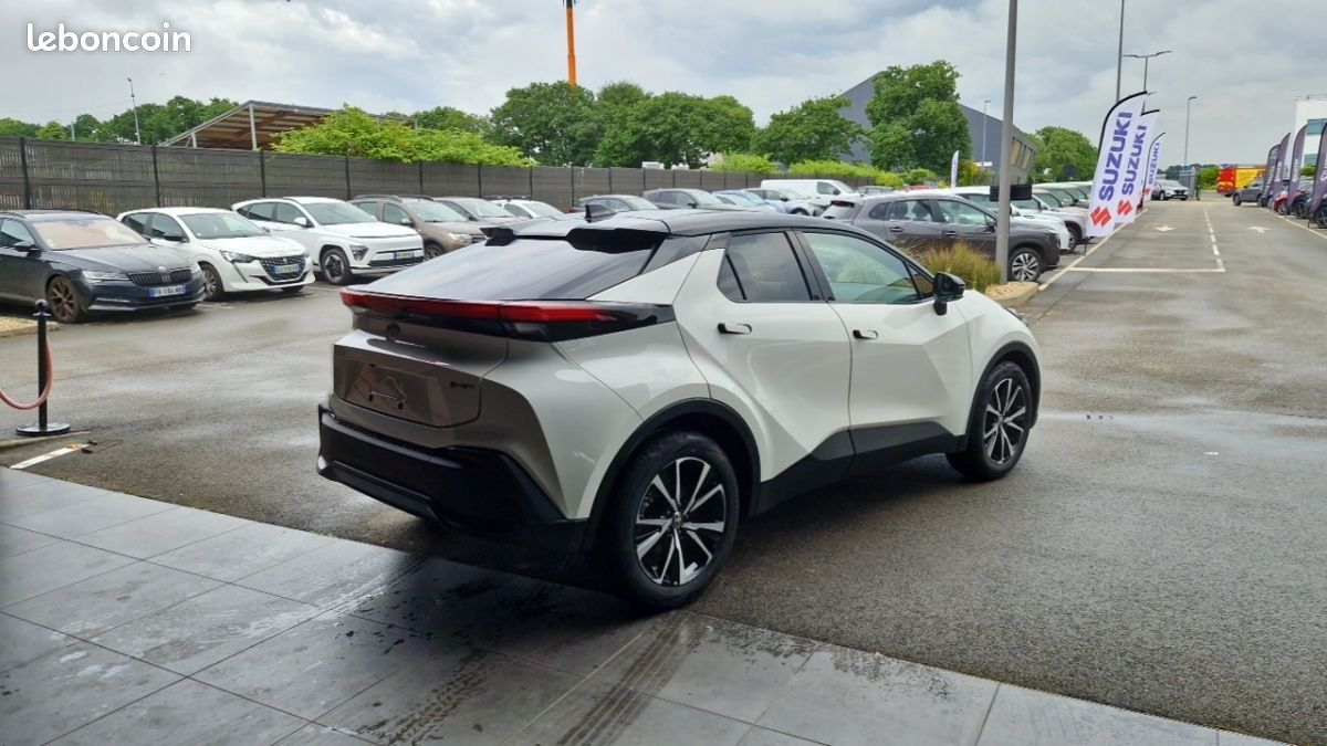 Toyota C-HR 1.8 Hybride 140 Design (image 6)