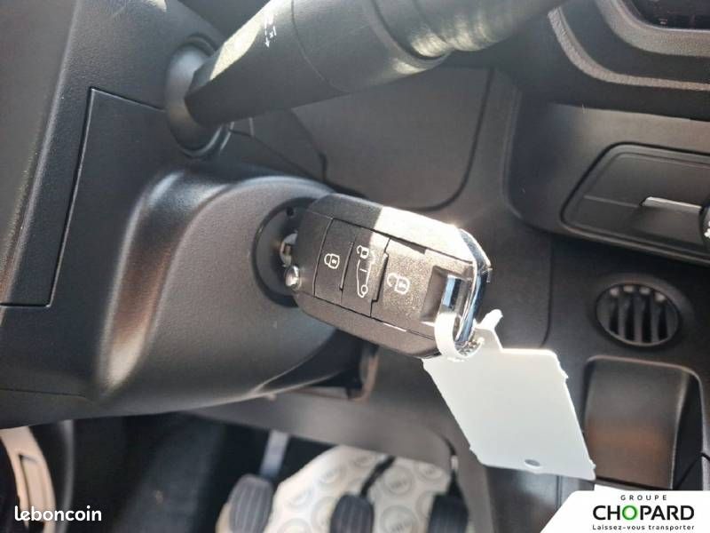 Peugeot Partner FGN DIESEL 100 CH M CHARG UT MAJ MANUELLE (image 12)