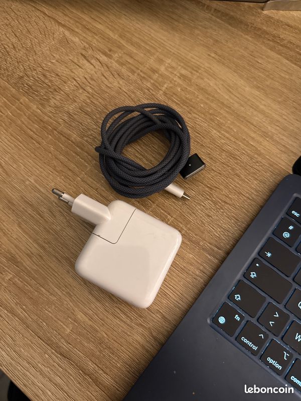 MacBook air (image 7)