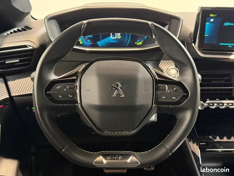 Peugeot 208 e-208 136ch GT (image 21)