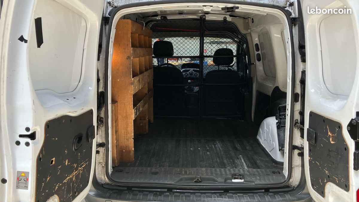 Renault Kangoo 1.5BlueDci 95ch Grand Confort - 2 Places - Boite 6 - TVA Récupérable - 3990HT (image 4)