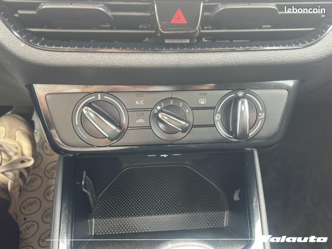 Skoda Fabia ACTIVE 1.0 MPI 80CH BVM5 (image 17)