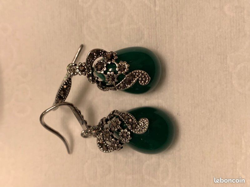 Bouclés d’oreille pierre précieuse (image 4)