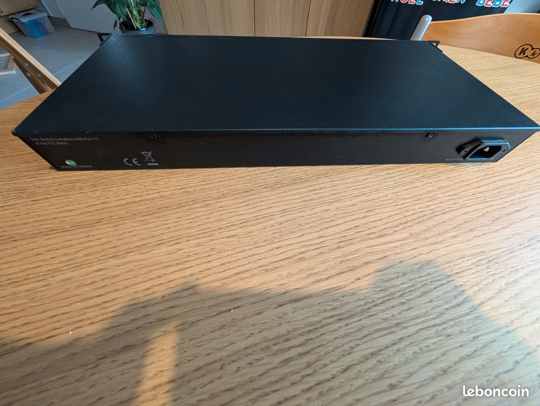 Switch LANCOM GS-2326P+ (image 3)
