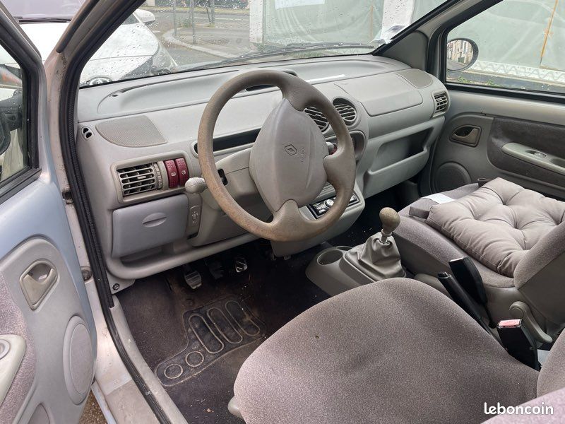 Voiture Twingo 1 16V 2002 (image 2)
