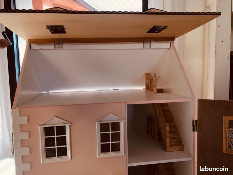 Authentique et somptueuse maison de poupées (image 3)