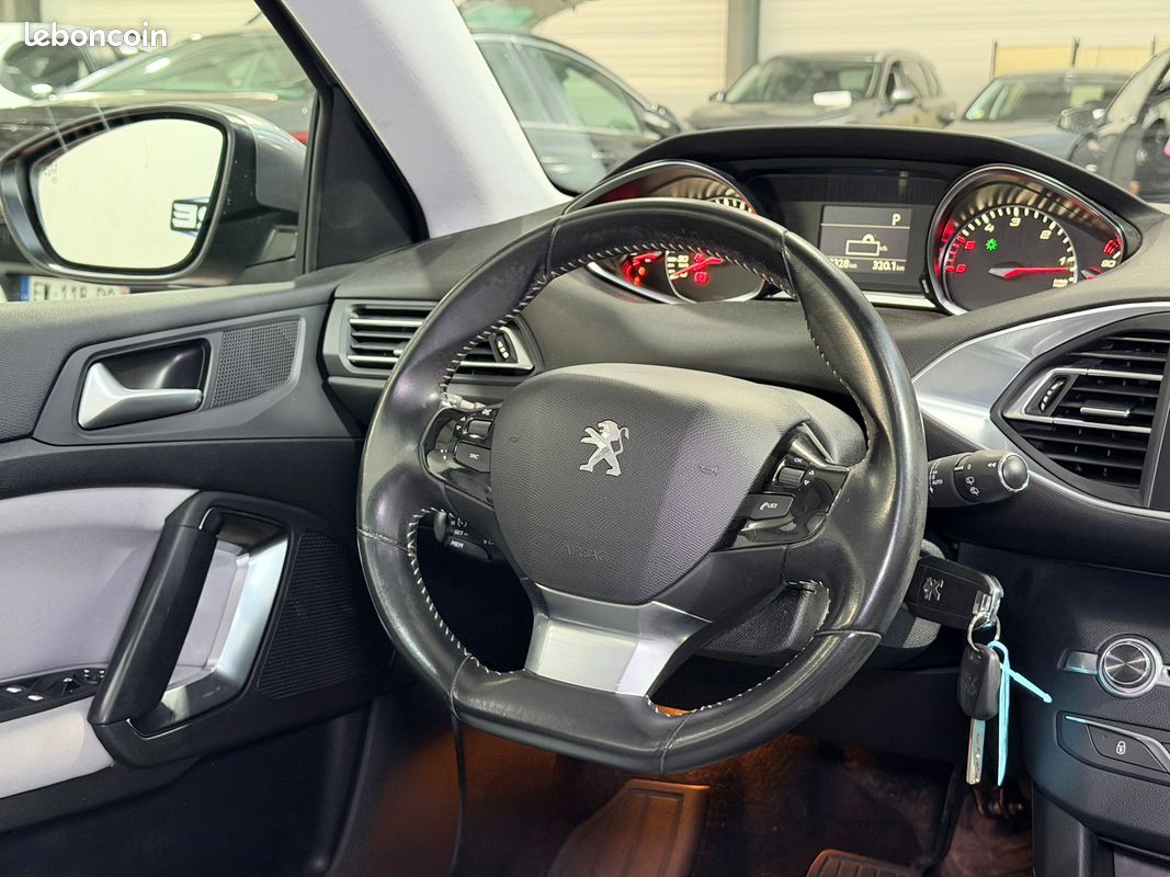 Peugeot 308 2.0 hdi 150 ch eat 6 allure en boite automatique / toit panoramique / aide au stationnement / garantie (image 6)