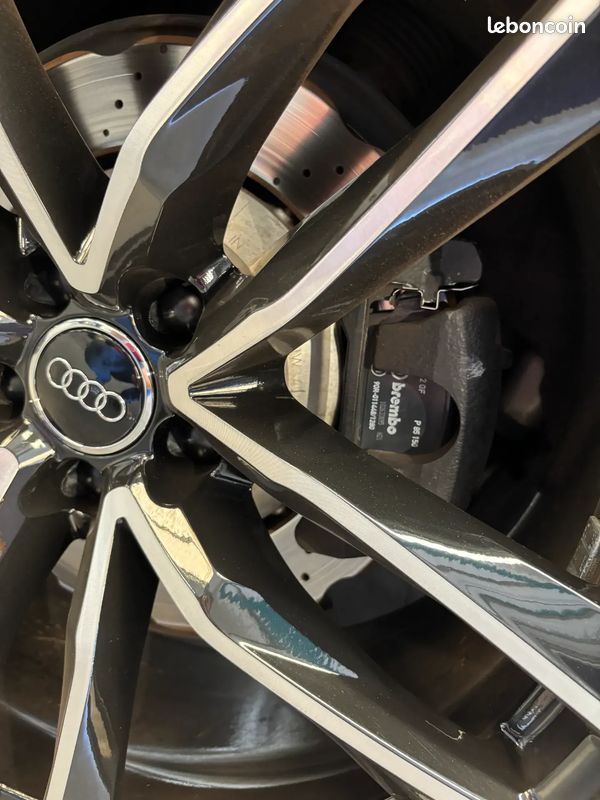 AUDI RS6 Avant V8 TFSI Quattro - Pack Carbon - Carnet et Suivi complet - GARANTIE 12 MOIS (image 23)