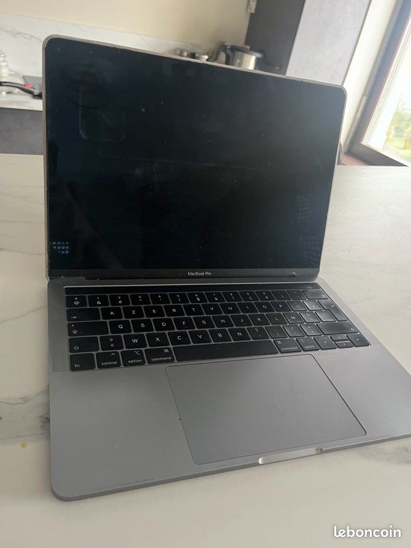 MacBook Pro 13” 2018 – i5 Quad Core / 8 Go RAM / 2560x1600 (image 3)