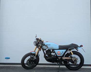 Bullit Hero 125 Gulf Edition – 2023 – 387 km Motos