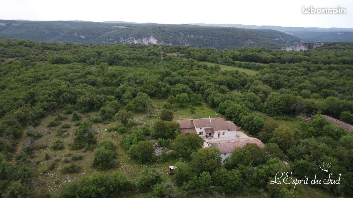 Maison 7 pièces 340 m² · à Saint-Antonin-Noble-Val · 340 m² · 535 000 €