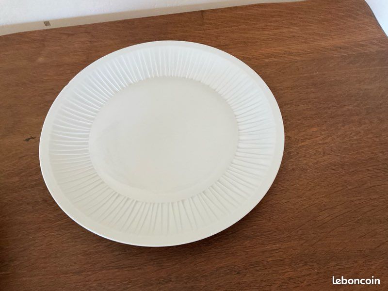 Plat (image 1)
