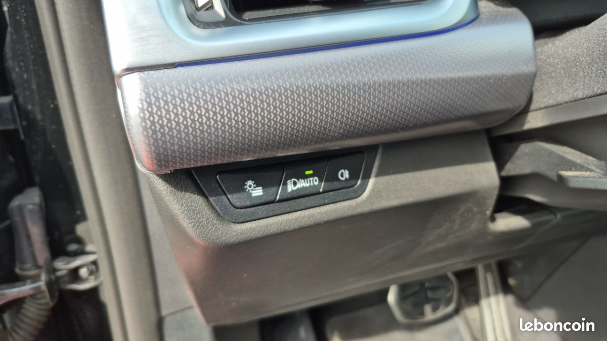 Bmw x1 u11 sdrive 18i 136ch dkg7 m sport (image 21)