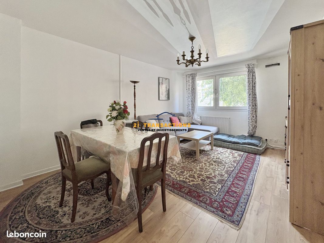 Appartement 4 pièces 85 m² · à Saint-Étienne · 85 m² · 850 €