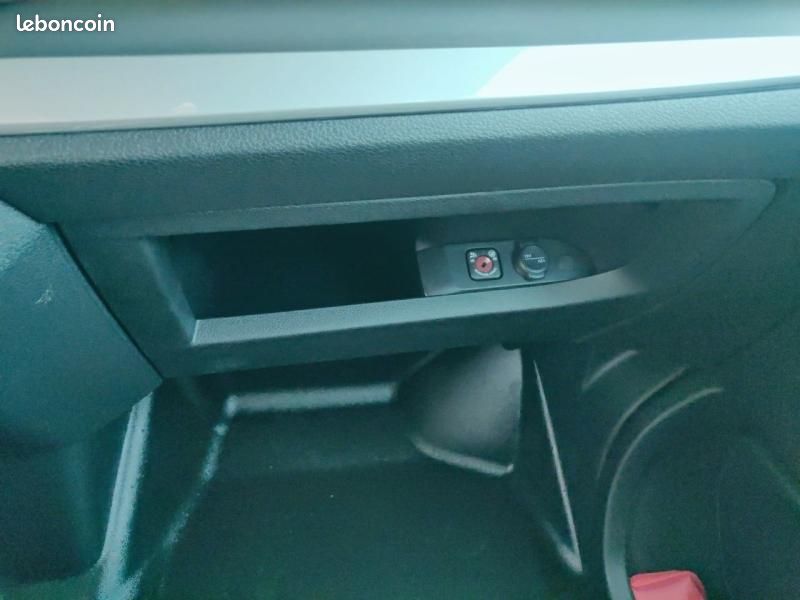 Fiat Scudo Fg XL 2.2 Diesel 180ch Cabine Approfondie Fixe Pack Premium Connect automatique (image 20)