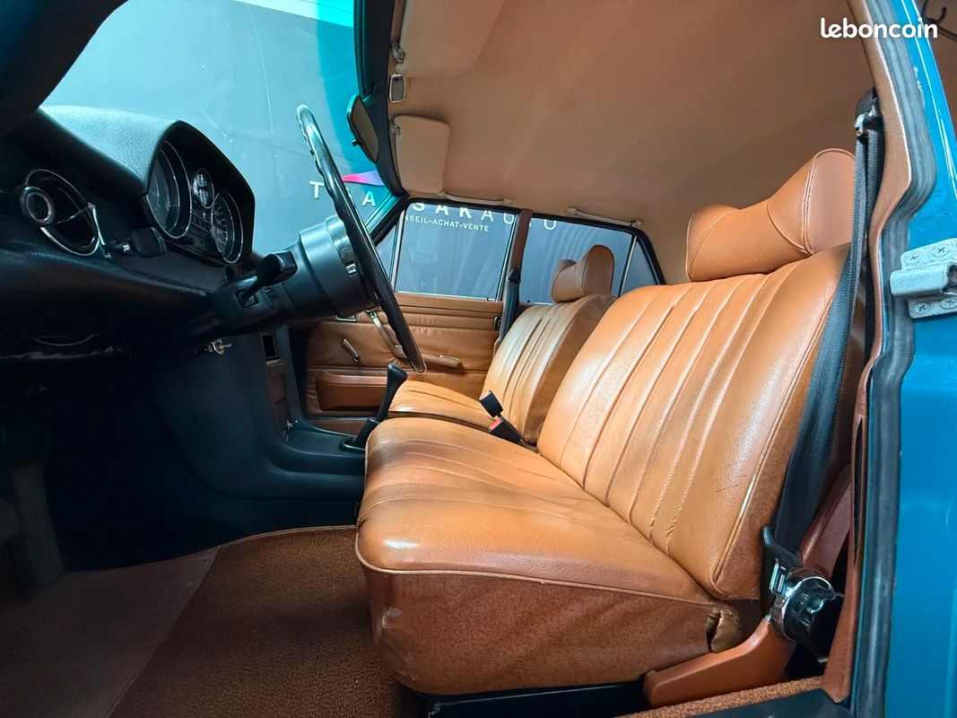MERCEDES 230 TYPE W114 120ch BVM 5 2.3 (image 9)