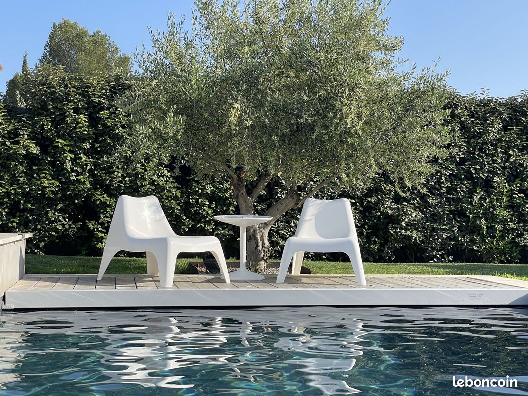 Maison 6 pièces 165 m² · à Éguilles · 165 m² · 3 500 €/mois