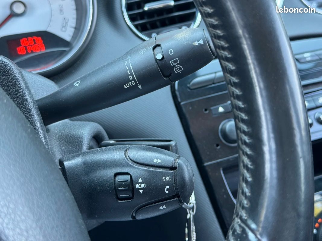 PEUGEOT 308 1.6 THP 200ch GTi (image 21)