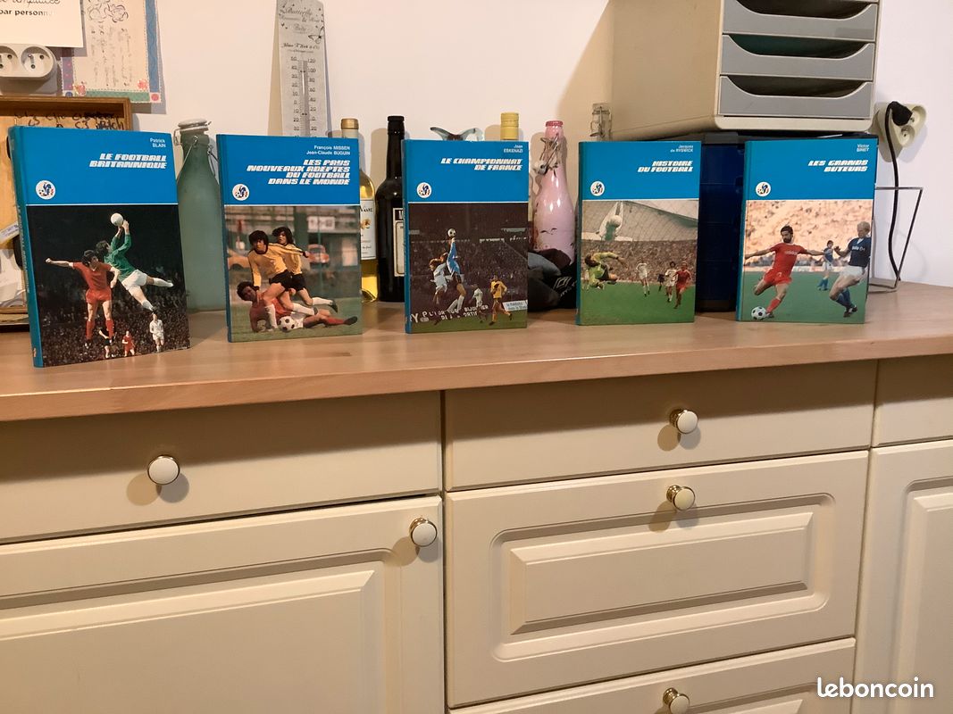 Lot de 12 livres sur le foot (image 3)