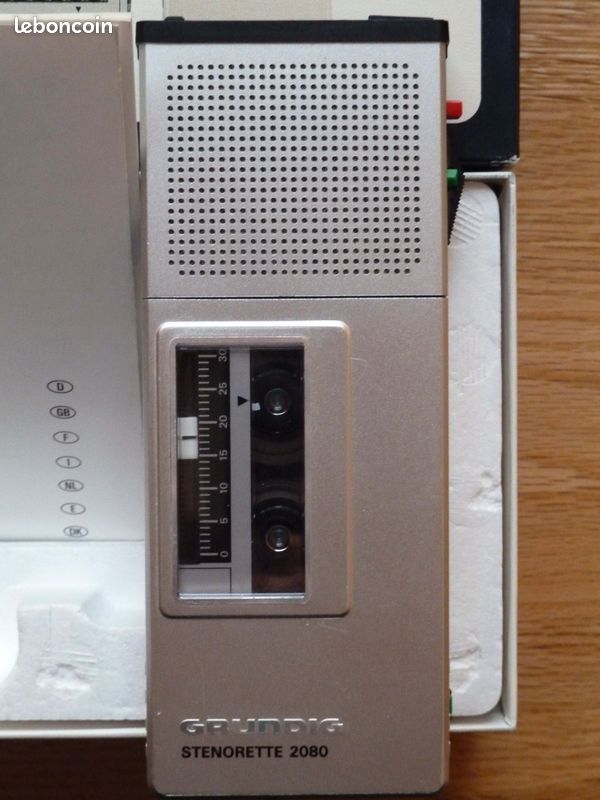 GRUNDIG DH 2210 MINI Cassette Recorder - Magnétophone enregistreur FONCTIONNEL