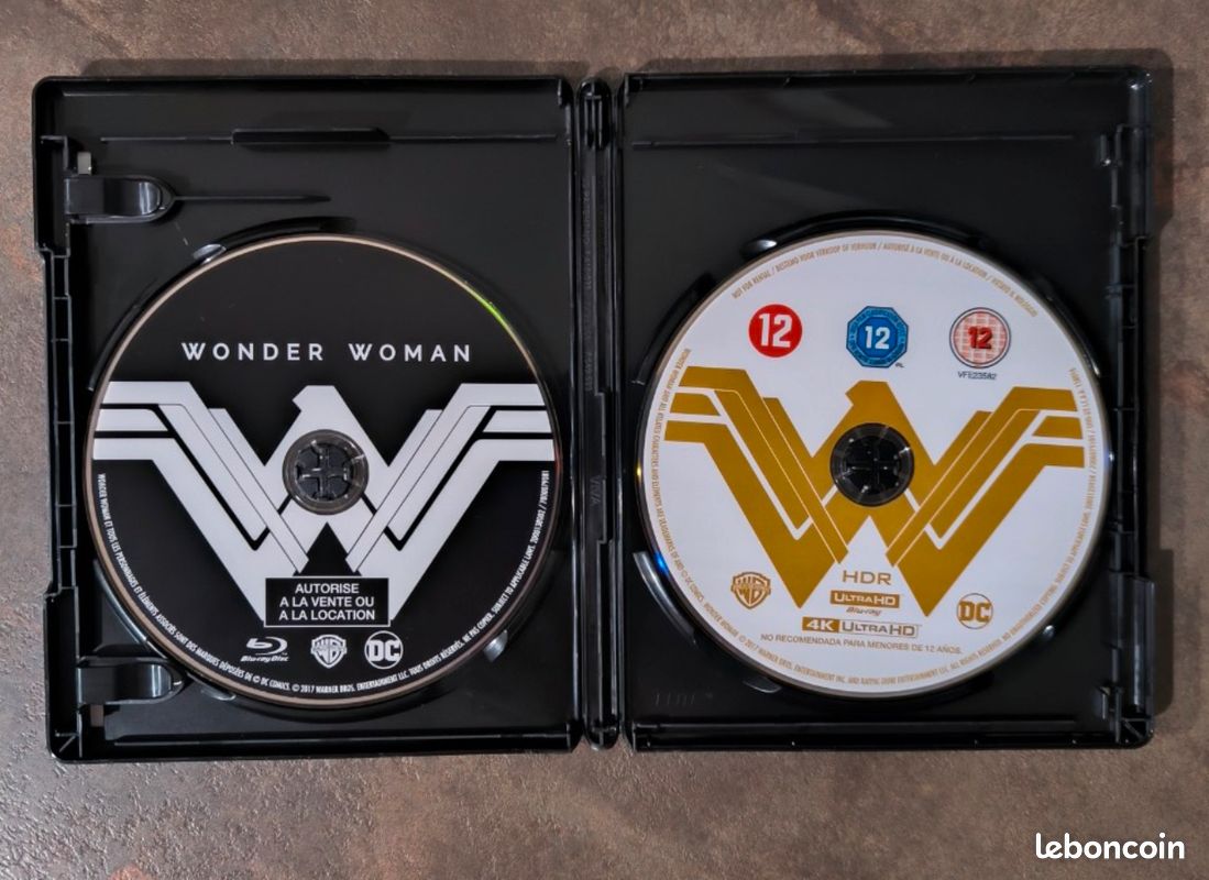 Wonder Woman (image 3)