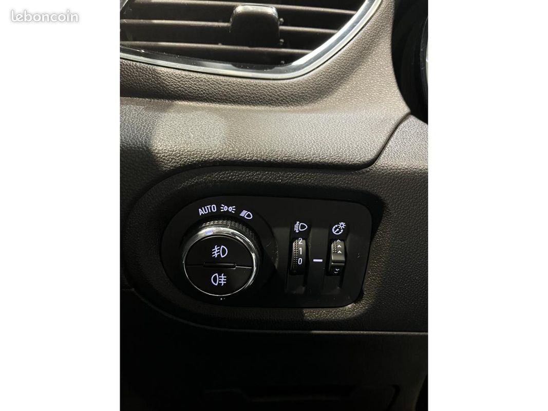 OPEL GRANDLAND X Design Line - 1.5 CDTI - 130ch - SUIVI COMPLET - CAMERA DE RECUL - CARPLAY (image 22)