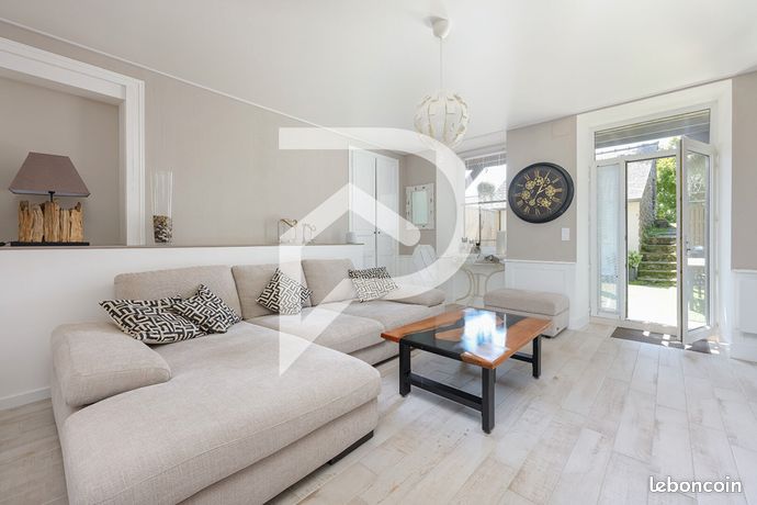 Propriété 4 pièces 121 m²