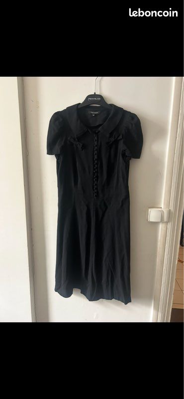 Robe Noire Tara Jarmon Taille 36 - Occasion Très Bon état, Manches Courtes, Midi