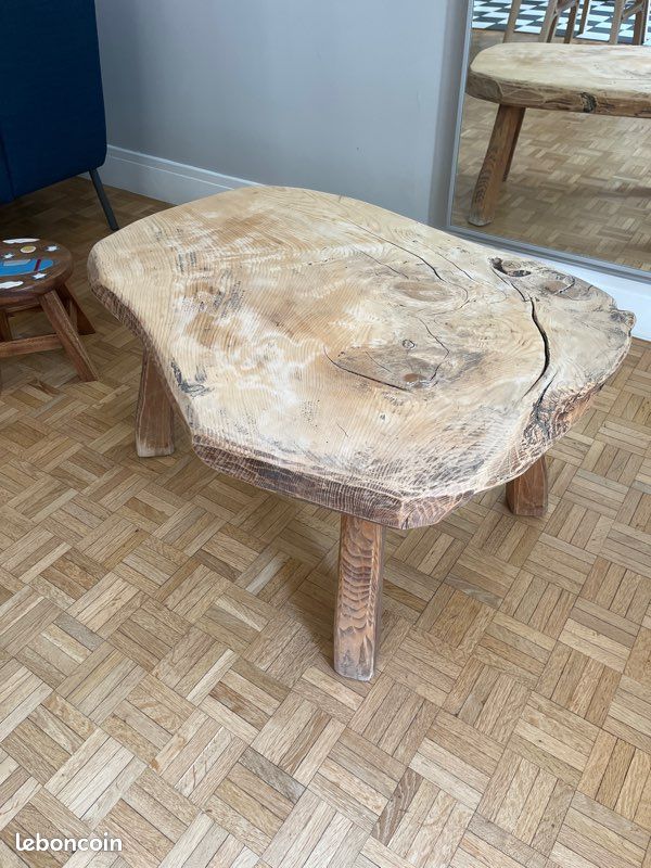 Table Basse Design Industriel – Bois D'aulne – Forme Irrégulière – Fabriquée UK