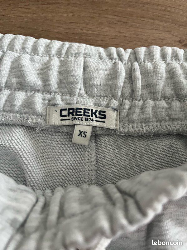 Short Gris Pour Fille Marque Creeks - Taille 16 Ans - Occasion Très Bon état (légèrement Délavé)