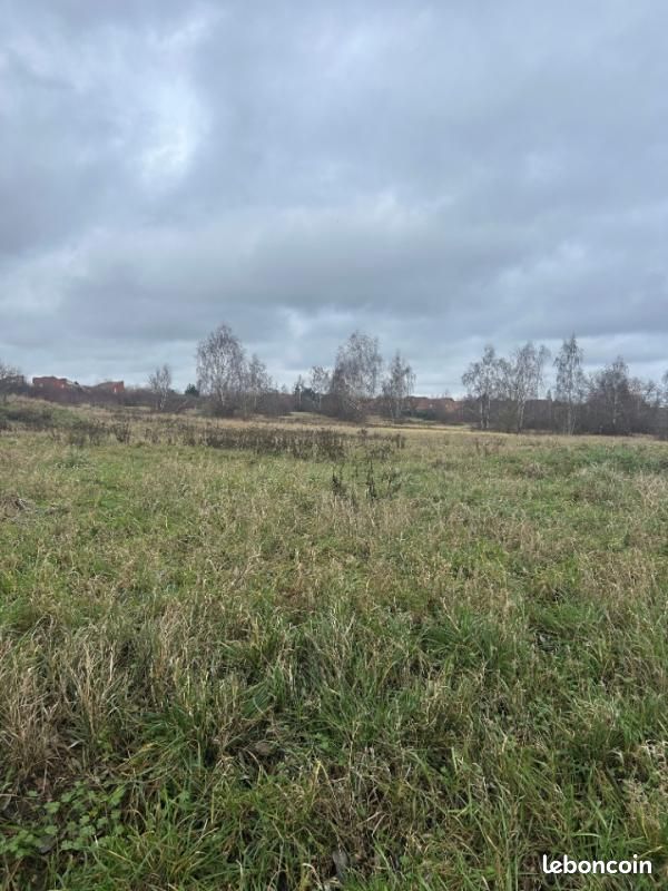 Terrain 300 m² Curgies · 94 000 €