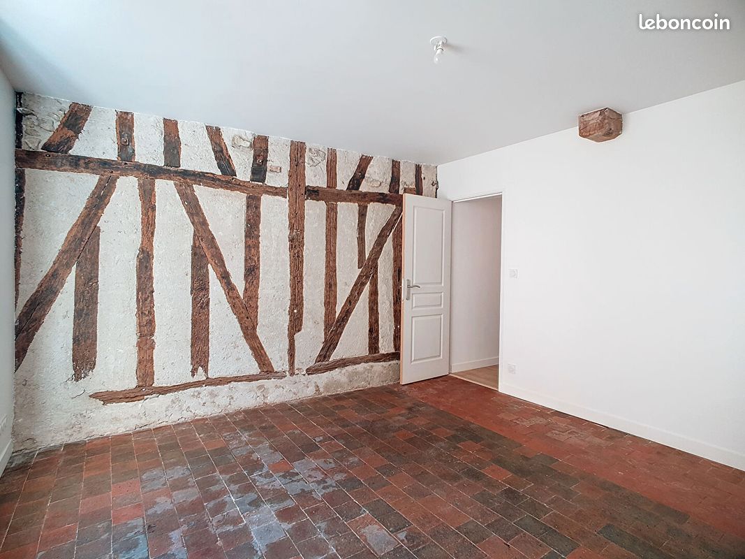 Appartement 1 pièce 24 m² · à Auxerre · 24 m² · 425 €