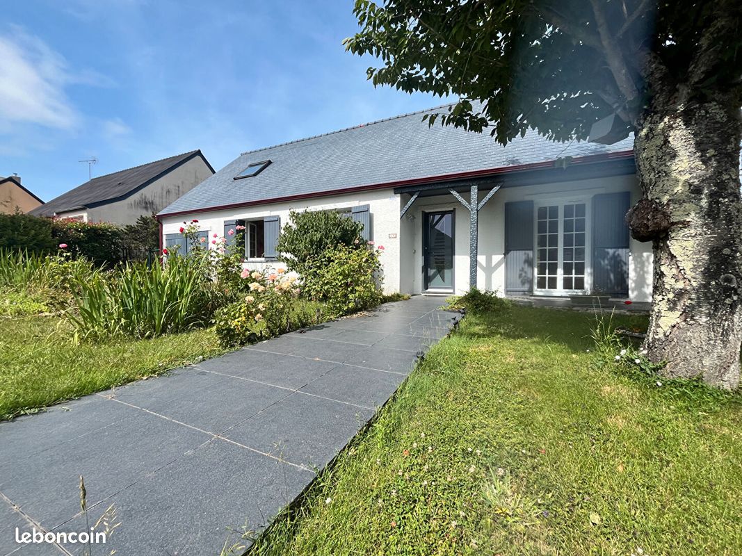Maison 9 pièces 142 m² · à Ligné · 142 m² · 259 000 €