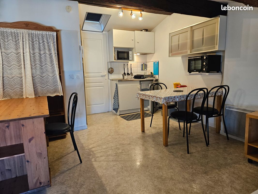 Appartement 1 pièce 9 m² · à La Rochelle · 9 m² · 440 €/mois