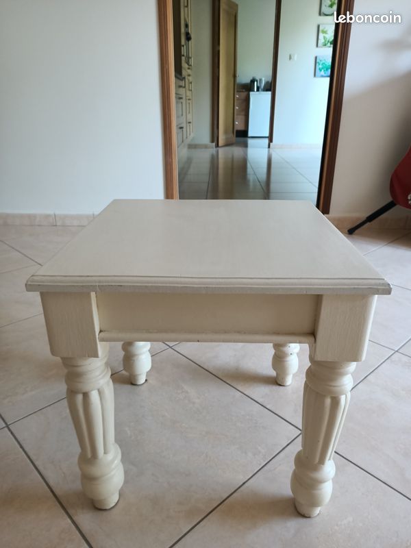 Chevet blanc cassé (image 1)
