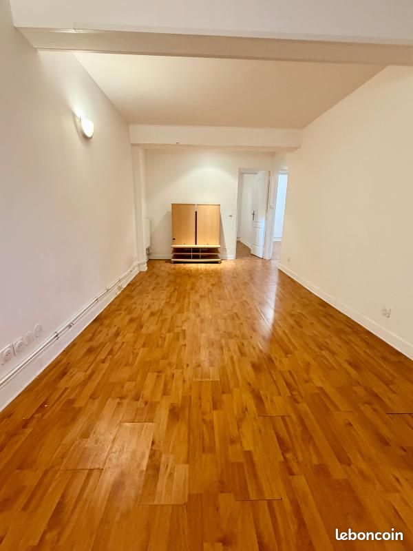 Appartement 2 pièces 53 m² · à Rosny-sous-Bois · 52,6 m² · 1 090 €/mois