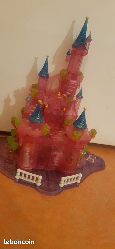 Château Polly Pocket (image 2)