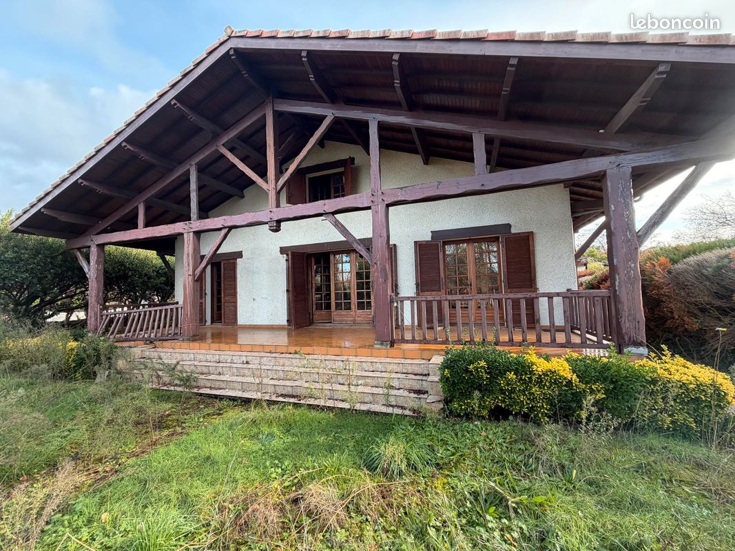 Maison 11 pièces 135 m² · à Arès · 135 m² · 430 500 €