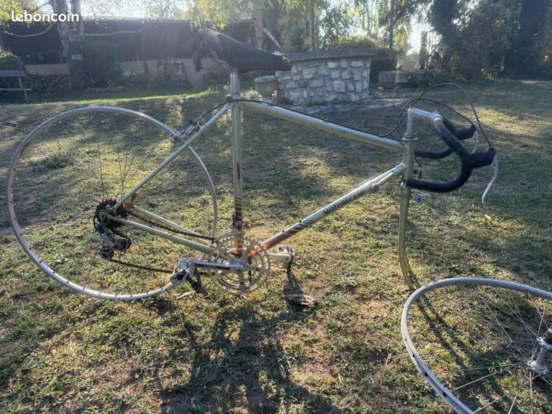 Ancien vélo de course Motobécane vintage – années 70/80 (image 1)