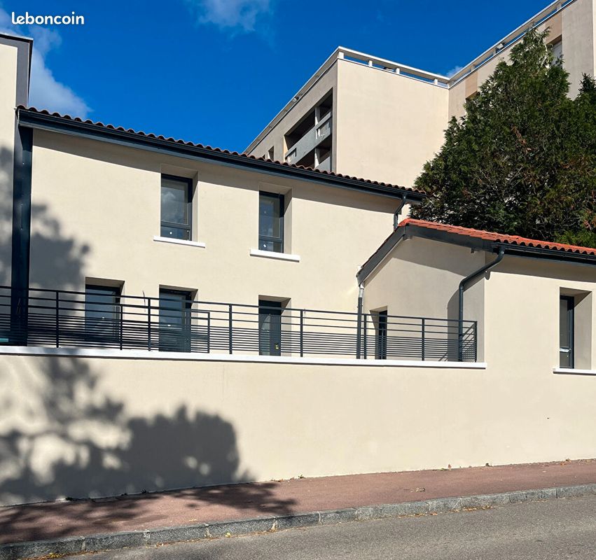 Maison 5 pièces 118 m² · à Pont-Évêque · 118 m² · 348 000 €
