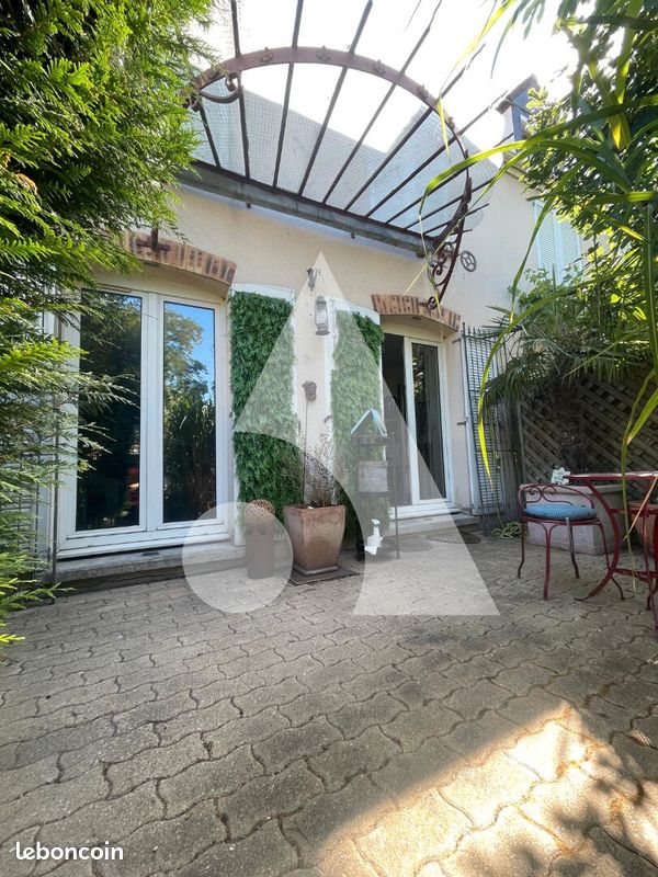Maison 6 pièces 136 m² · à Saint-Gratien · 136 m² · 465 000 €
