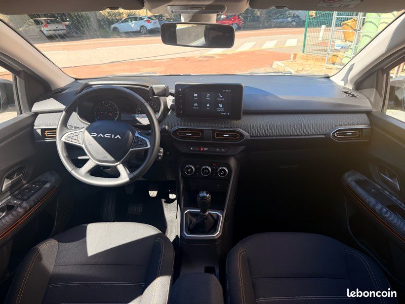 DACIA SANDERO TURBO 1.0i TCE 115CH ANNÉE2023 38924KMS (image 5)