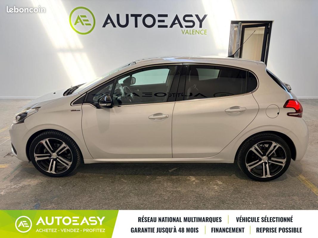 Peugeot 208 GT LINE 110cv / DISTRIB FAITE / 1ER MAIN / FULL ENTRETIEN (image 19)