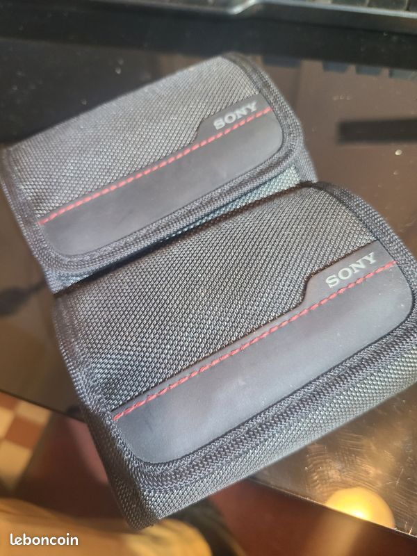 Etui Sony LCS-CSY pour appareil photo numérique. Noir (image 4)