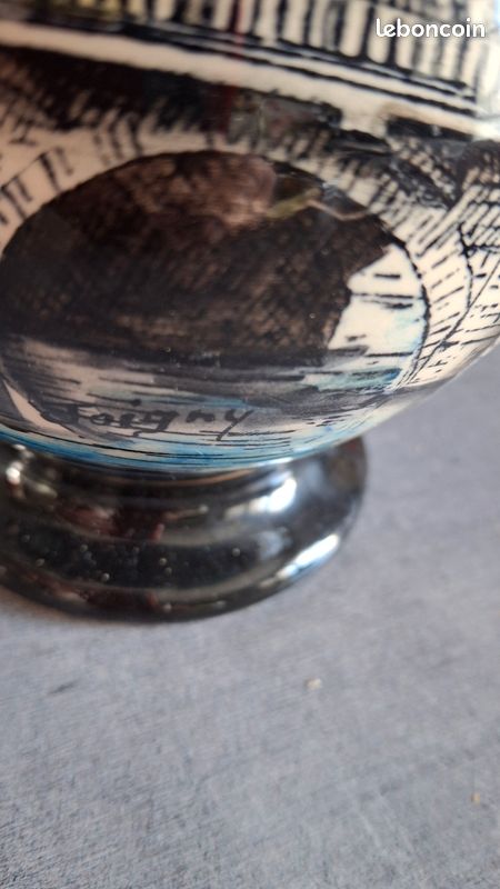 Vend bro vin eau en faïence avec motif ville de joigny très bon etat 10e (image 2)
