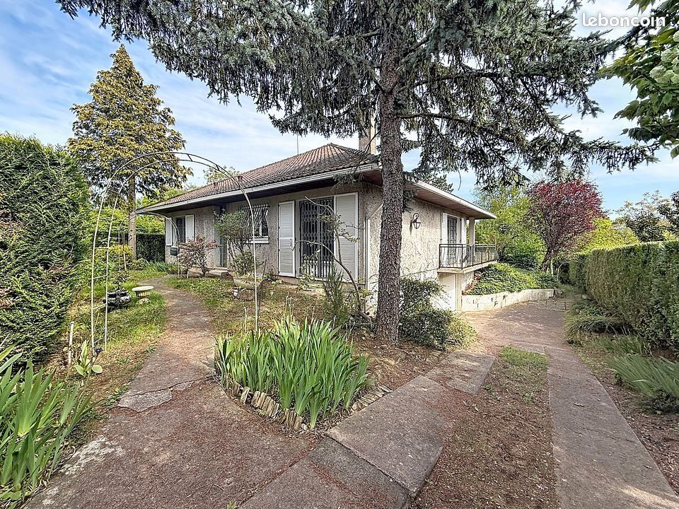 Maison 5 pièces 122 m² · à Villecresnes · 122 m² · 429 000 €